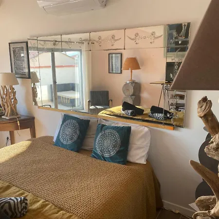 Pitibi Maison D'hote 3* ساناري سور مير