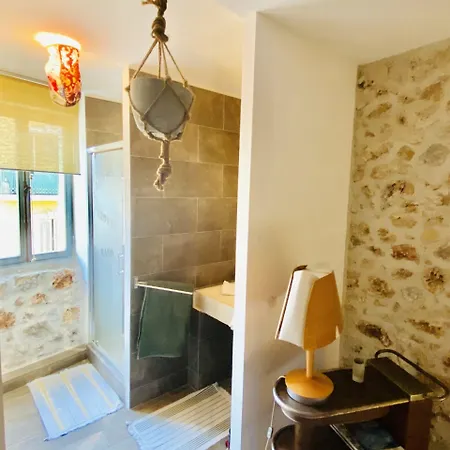 Pensjonat Pitibi Maison D'hote 3*